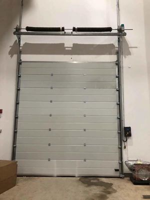 Kích thước tùy chỉnh Cửa phần dọc Cửa phần trên cao cách ly ISO 9001