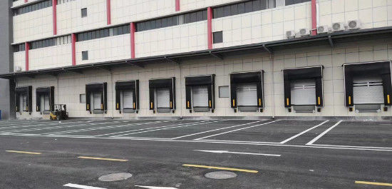 Logistics Cửa phân khúc cách nhiệt Cửa kho công nghiệp