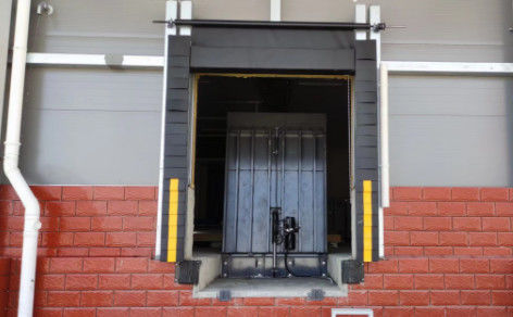 Máy xếp dốc dọc tải thủy lực cho các bệ sắt lưu trữ lạnh