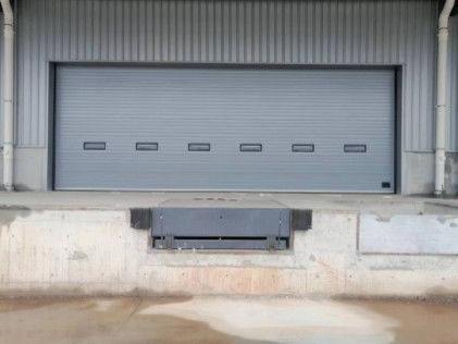 Logistics Hydraulic Dock Leveler Tải tải cảng tĩnh 13600kg